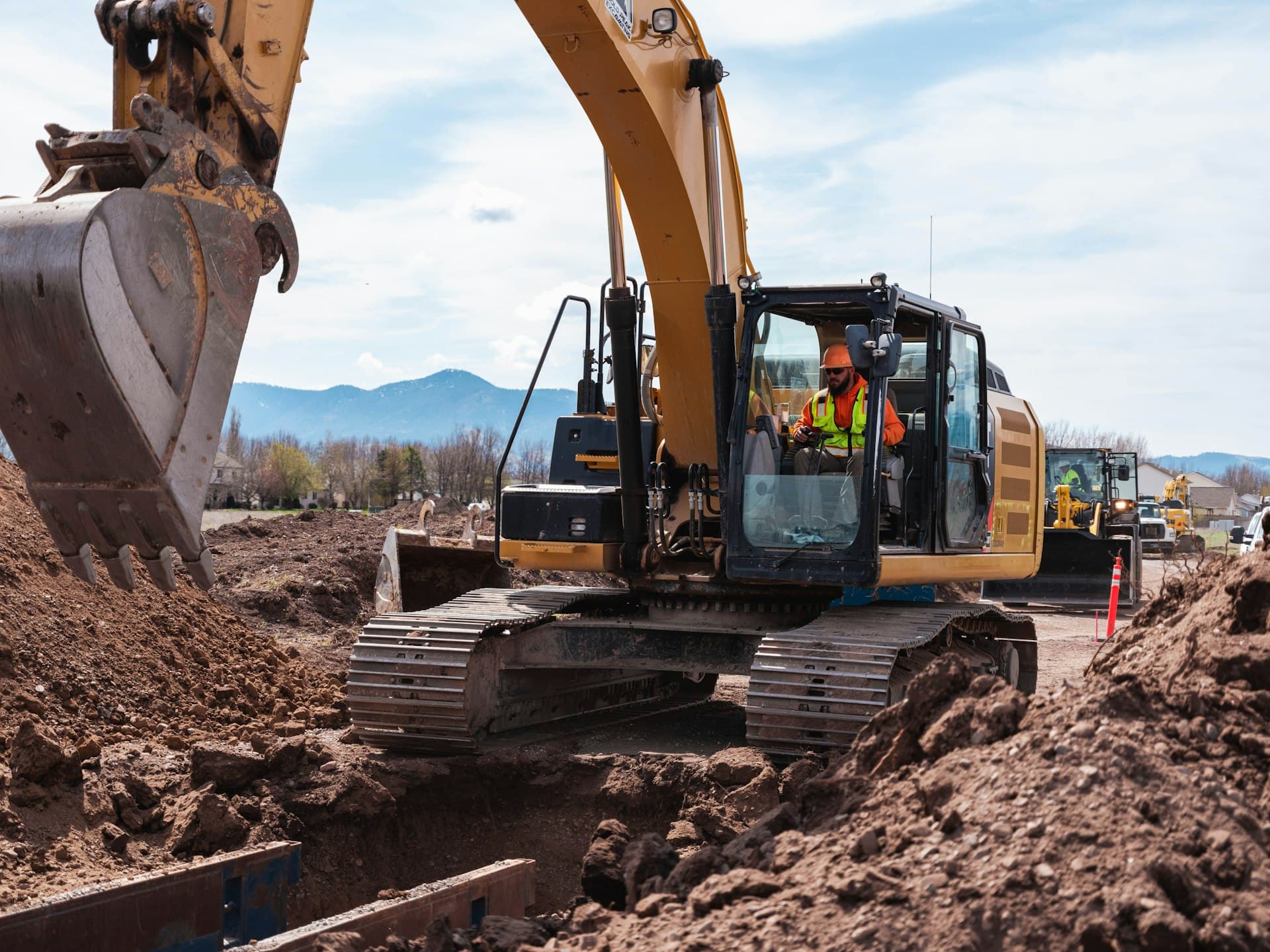 Retaining Walls — Skydatasol Engineering