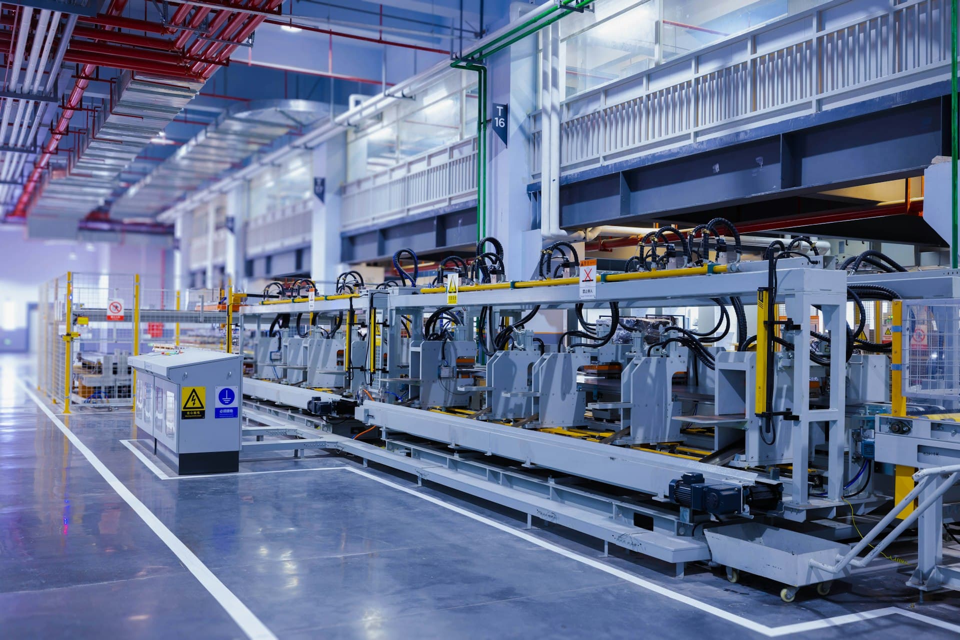 Industrial services delivered by Skydatasol
