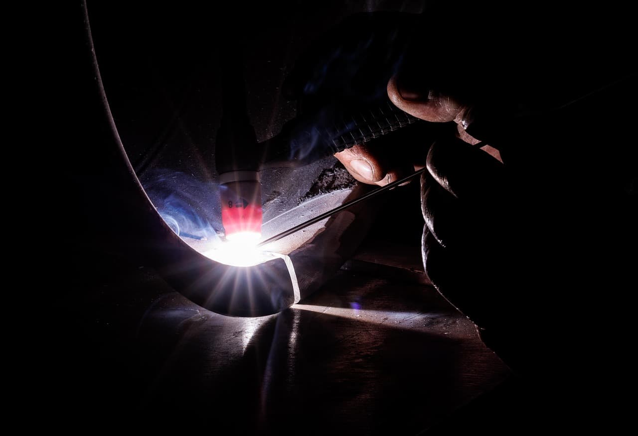 Precision welding at the SkyDataSol fabrication floor